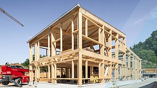 Baustelle Holzhalle Holzkonstruktion